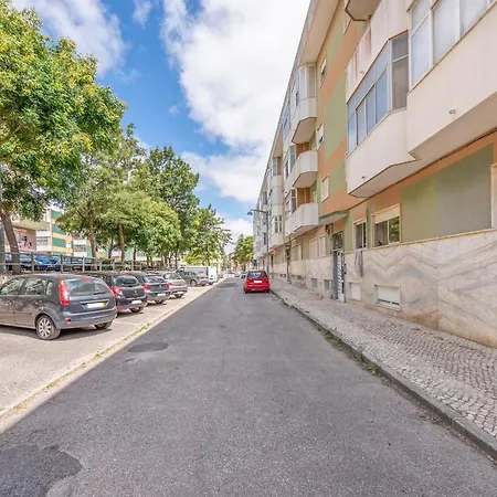 Guestready - Spacious Ground Floor Lisboa