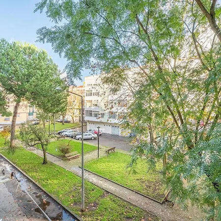 Guestready - Spacious Ground Floor Apartmán